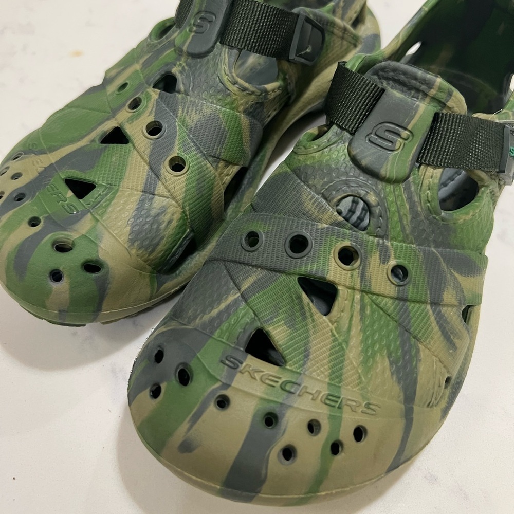 Skechers Kids Camouflage Clogs - Picture 2 of 10